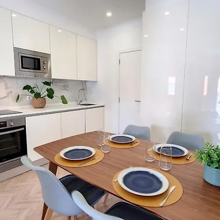 Central Modern Apt Private Patio Ac Apartment Lisbon